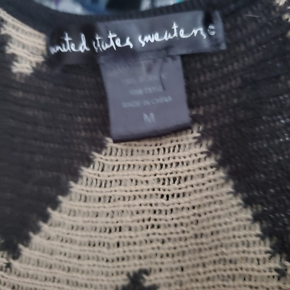 Sweater - Picture 2 of 2